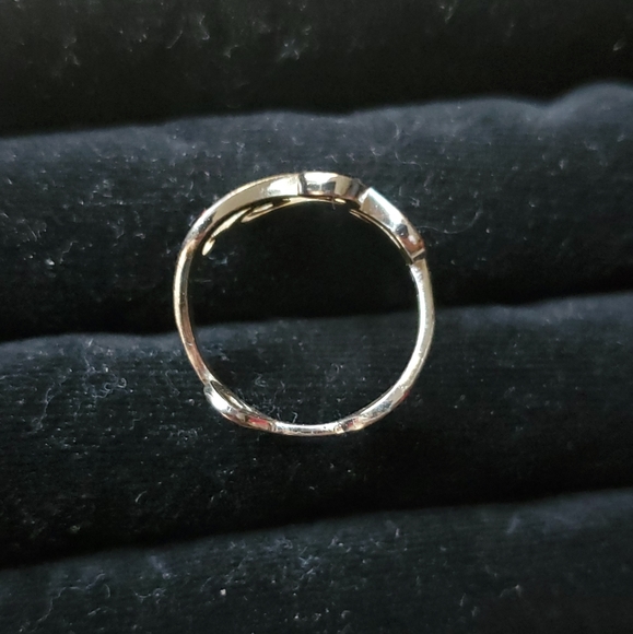Sterling silver scroll ring - Picture 2 of 4